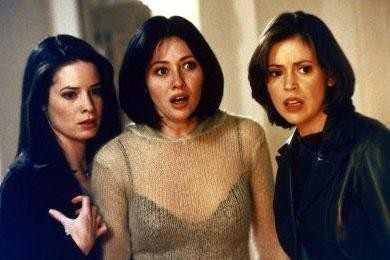 Piper (Holly Marie Combs), Prue (Shannen Doherty) et Phoebe (Alyssa Milano)