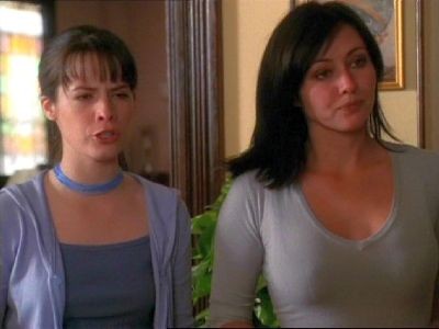 Piper (Holly Marie Combs) et Prue (Shannen Doherty)