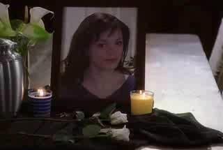 Une photo de Paige à son faux enterrement